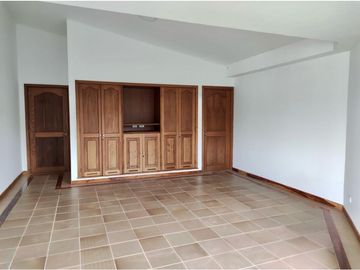 Finca en venta en condominio campestre - Lago Calima El Darién Valle
