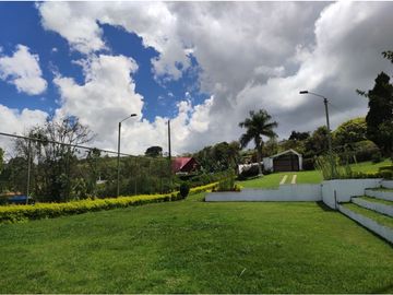 Finca en venta en condominio campestre - Lago Calima El Darién Valle