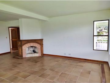 Finca en venta en condominio campestre - Lago Calima El Darién Valle