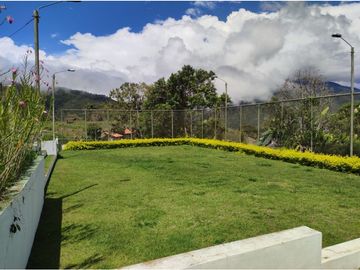 Finca en venta en condominio campestre - Lago Calima El Darién Valle