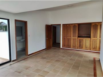 Finca en venta en condominio campestre - Lago Calima El Darién Valle