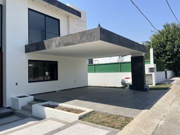 CASA TEMIXCO RESIDENCIA NUEVA EN CLOSTER EN LOMAS DE COCOYOC