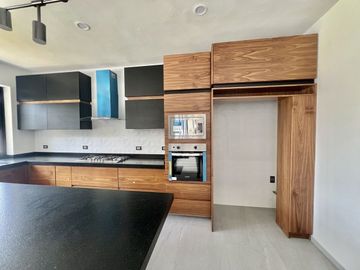 CASA TEMIXCO RESIDENCIA NUEVA EN CLOSTER EN LOMAS DE COCOYOC