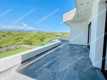 CASA EBRO MODERNA RESIDENCIA EN LOMAS COCOYOC