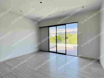CASA EBRO MODERNA RESIDENCIA EN LOMAS COCOYOC
