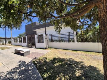 CASA EN VENTA EN VILLA TOSCANA III, TOLUCA