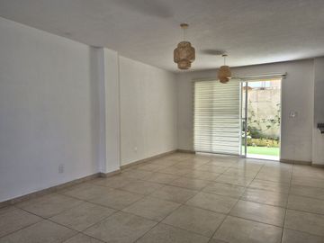 CASA EN VENTA EN VILLA TOSCANA III, TOLUCA