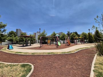 CASA EN VENTA EN VILLA TOSCANA III, TOLUCA