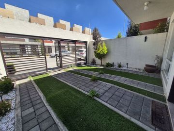 CASA EN VENTA EN VILLA TOSCANA III, TOLUCA