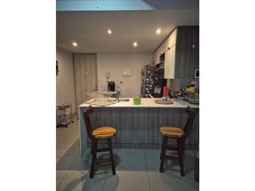 Apartamento para la venta en la Loma de los Bernal