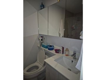 Apartamento para la venta en la Loma de los Bernal