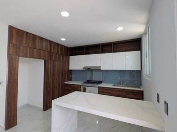 CASA EN VENTA CIUDAD MADERAS EL MARQUES