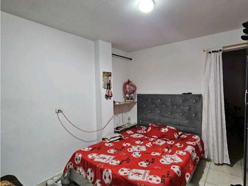 VENTA CASA DE DOS PISOS EN NUEVA FLORESTA CN W: 9101481