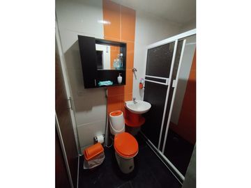 VENTA CASA DE DOS PISOS EN NUEVA FLORESTA CN W: 9101481
