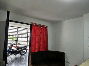 VENTA CASA DE DOS PISOS EN NUEVA FLORESTA CN W: 9101481