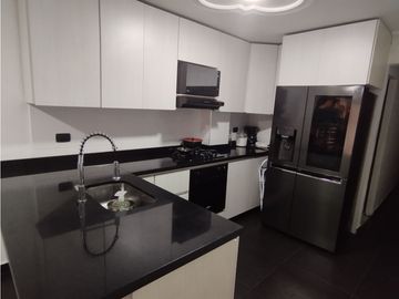 VENTA CASA DE DOS PISOS EN NUEVA FLORESTA CN W: 9101481