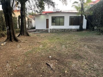 Venta Casa de un nivel en  Hacienda Tetela, Cuernavaca, Morelos - V369
