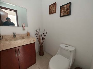 Casa en venta en Bosques de Zavaleta Puebla 3 recamaras y jardin