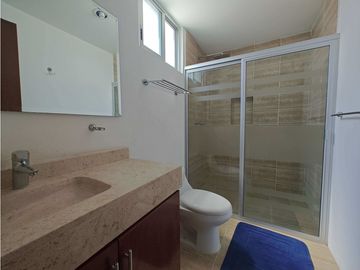 Casa en venta en Bosques de Zavaleta Puebla 3 recamaras y jardin