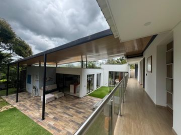 Vendo Hermosa Casa Campestre En Jamundi Alfaguara