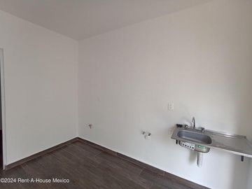 Casa en Venta en Cerrada Porto Santo, Real Madeira RU  25-113.