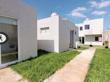 Casa en Venta en Calle 57, Del Sur RU 25-589.