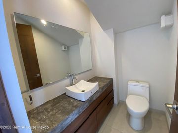 Casa en Venta en San Salvador Tizatlalli Metepec GIS 24-1102