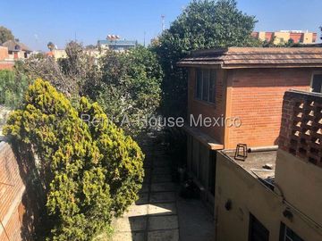 Casa en Venta en Calzada De guadalupe, El Nopalito RU 25-2320.