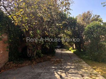 Casa en Venta en Calzada De guadalupe, El Nopalito RU 25-2320.