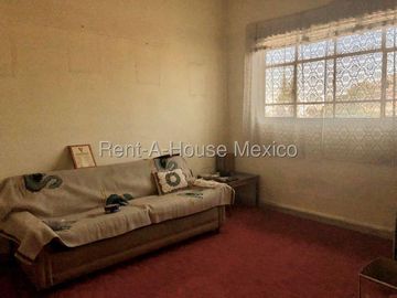 Casa en Venta en Calzada De guadalupe, El Nopalito RU 25-2320.