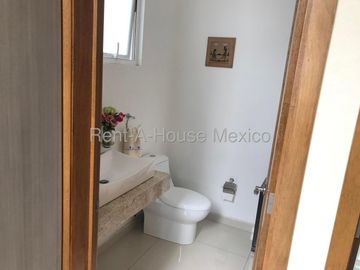 Casa en Venta Metepec Llano Grande NF 25-2940