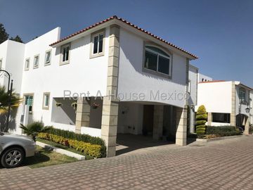 Casa en Venta Metepec Llano Grande NF 25-2940