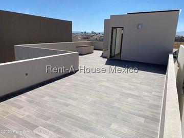 Casa en Venta en Metepec, Llano Grande NC. 25-2735
