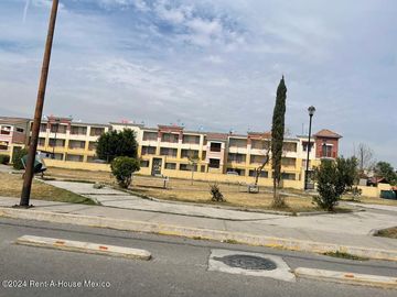 Casa en Venta  Tecámac Real Granada 24-2649 JAS