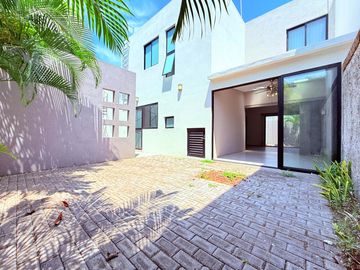 CASA EN VENTA FRACCIONAMIENTO LAS PALMAS, MEDELLIN, VERACRUZ