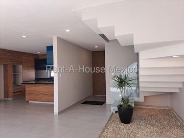 Casa en Venta  Metepec  - Llano Grande  25-2571 JAS