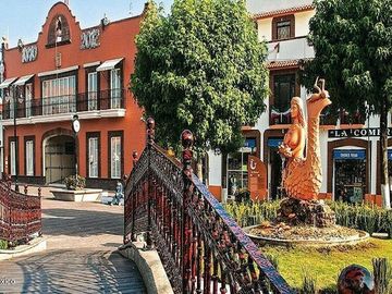 Casa a la Venta en Metepec Llano Grande ZG 24-646