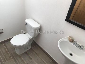Casa en Venta Metepec, Llano Grande  AM. 25-2940