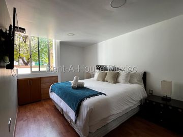 Venta en Colonia Los Manzanos, departamento amueblado
