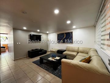 Venta en Colonia Los Manzanos, departamento amueblado