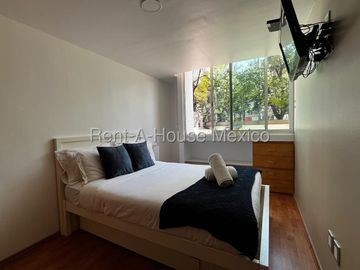 Venta en Colonia Los Manzanos, departamento amueblado