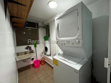 Venta en Colonia Los Manzanos, departamento amueblado