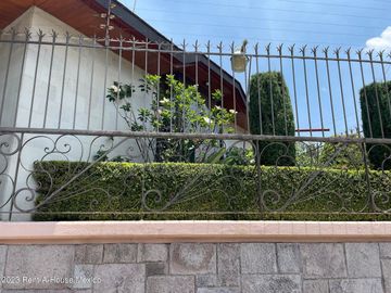 Casa en  Venta N. de Juárez- Ciudad Satélite  24-184