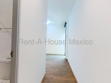 Departamento en Venta en Avenida Jaime Torres Bodet, Santa Maria la Ribera RU 25-3152.