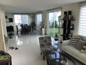 Casa en  venta en Llano Grande Metepec ZG 25-2940