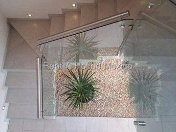 Casa en Venta en Metepec, Llano Grande AM. 25-2571