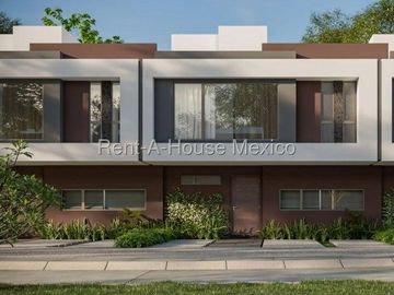 Casa en Venta en Metepec, Llano Grande AM. 25-2571
