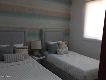 Departamento en Venta en Avenida Petempich, Playa del Carmen RU 23-3781.