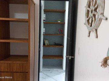 Departamento en Venta en Avenida Petempich, Playa del Carmen RU 23-3781.