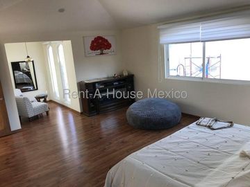 Casa en Venta en Calle Del Sauce Oriente, Llano Grande RU 25-2940.